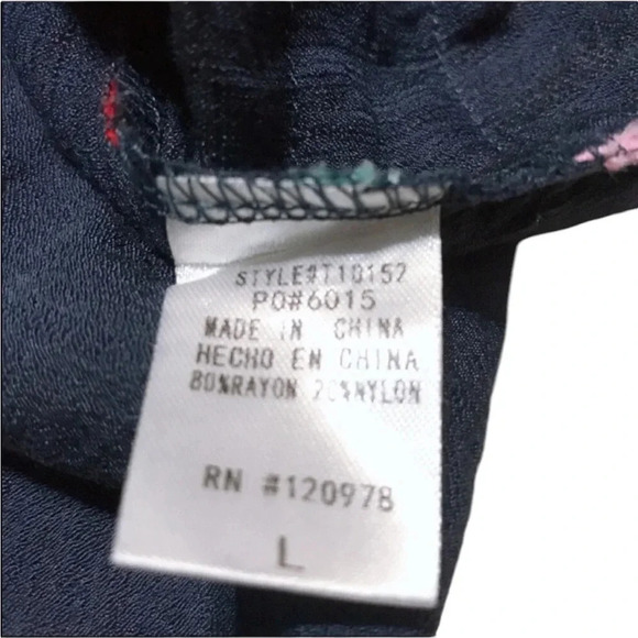 Entro Blue Striped Ruffle Cap Sleeve Flowy Fit Top Size L - Picture 6 of 7